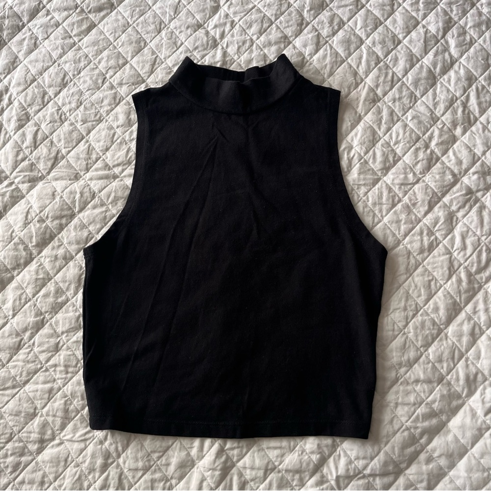 Black Sleeveless Top